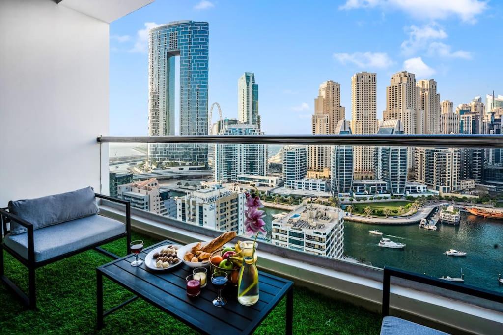 Modern Apartment in Dubai Marina
